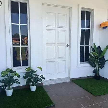 Safiyya Homestay Pantai Cenang  Exterior photo